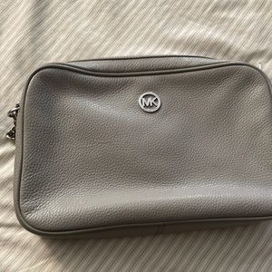 100% Authentic Michael Kors Crossbody bag